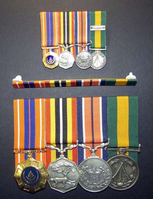 SADF - Full Size plus Miniature Commando Closure Group - Pro Patria/Southern Africa/General Service/