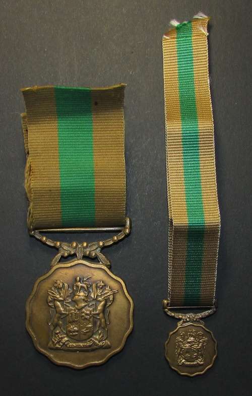 SADF - 10 Year Good Service Medal with Miniature