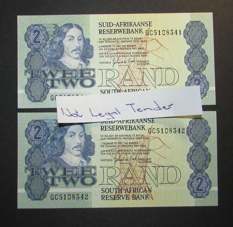 South Africa - Gerhard de Kock 2 Rand Notes in Sequence