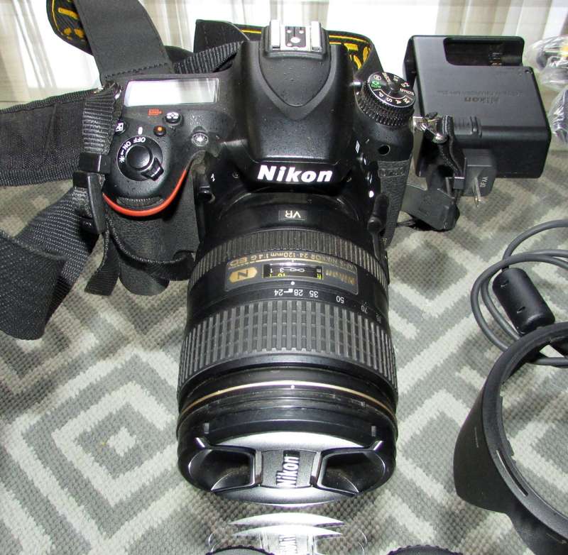 Nikon D750 DSLR Camera with 24-120mm VRII Lens - Shutter Count 22000