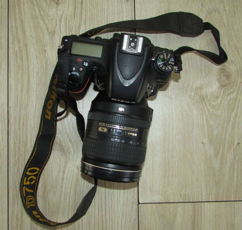 Nikon D750 DSLR Camera with 24-120mm VRII Lens - Shutter Count 22000