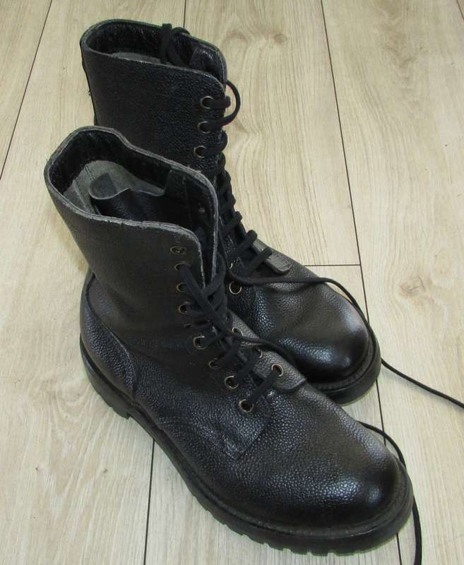 SADF/SAAF - Air Force Leather Black Boots - Size 9 ( Top Condition )