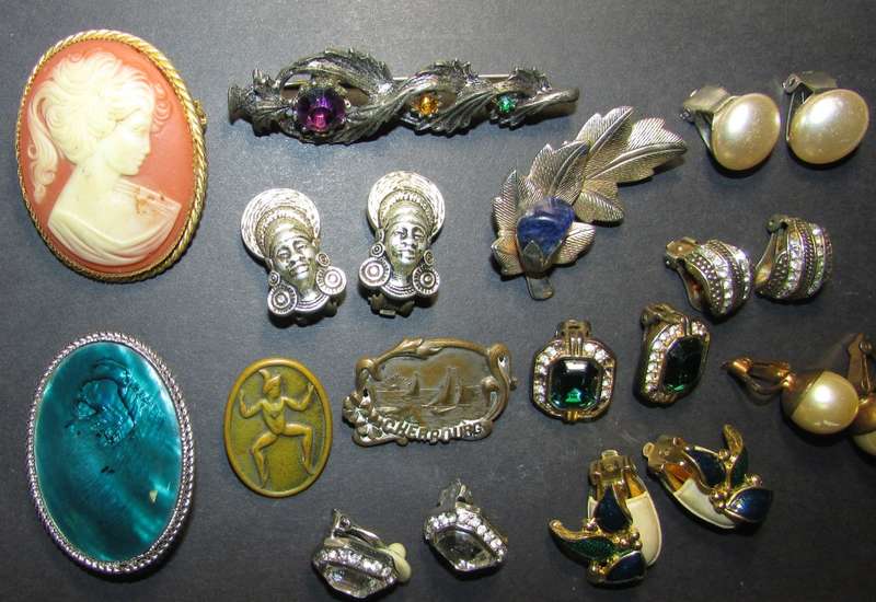 Collection of Costume Jewellery - Please see Images