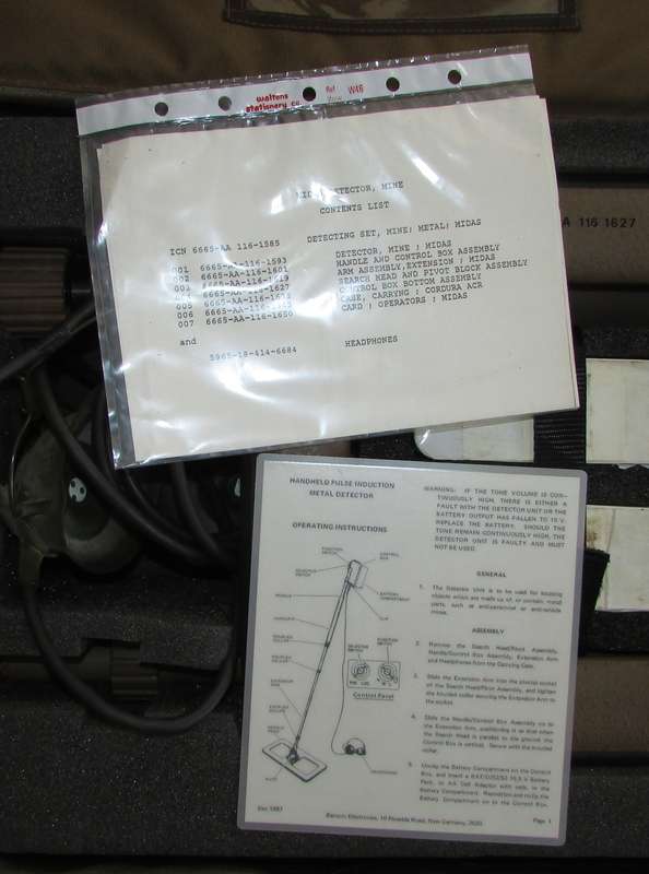 Border War - Original Mine Detector in Case of Issue ( Near Mint Condition )