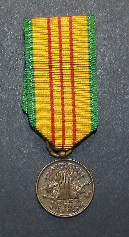 United States - Vietnam Service Miniature Medal