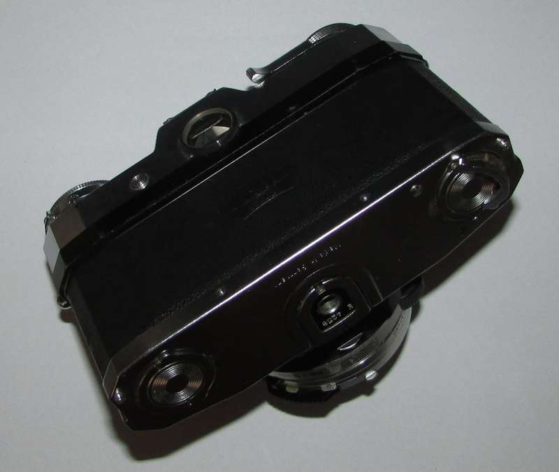 Zeiss Ikon Contaflex-Super-B-Synchro-Compur- SLR 35mm Cal Zeiss-Tessar 2.8/50mm.