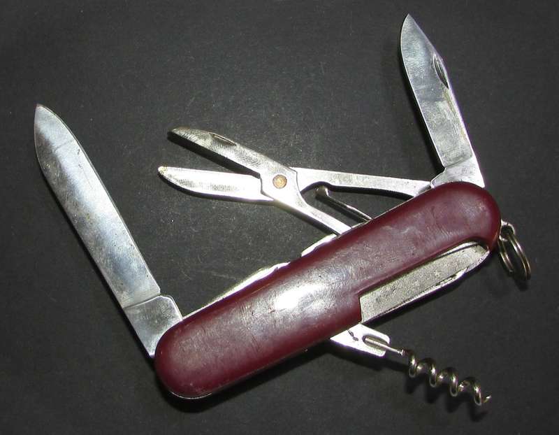 Swiss Army Style - Multitool Pocket Knife