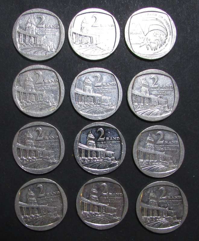 Lot of 12 Circulated 2014 Two Rand Coins - Union Buildings