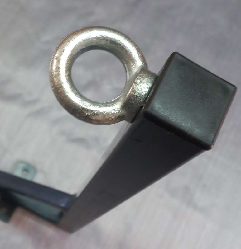Heavy duty boxing bag bracket