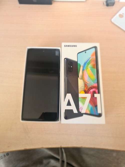 SAMSUNG GALAXY A71