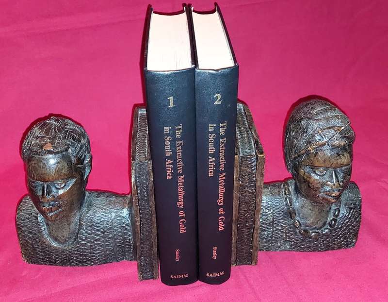 The Extractive Metallurgy of Gold in South Africa - Volumes 1 & 2