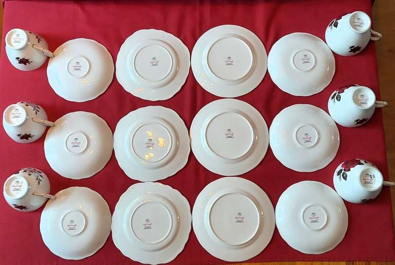 Vintage Colclough Ridgway Bone China Tea Set - Amoretta Pattern no.  7906  Floral Rose. 28pcs.