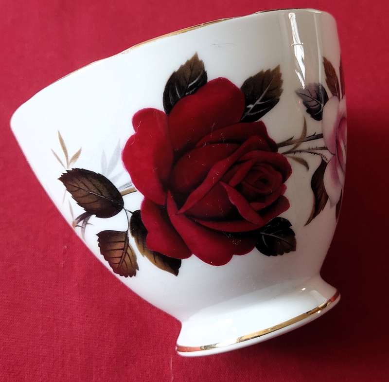 Vintage Colclough Ridgway Bone China Tea Set - Amoretta Pattern no.  7906  Floral Rose. 28pcs.