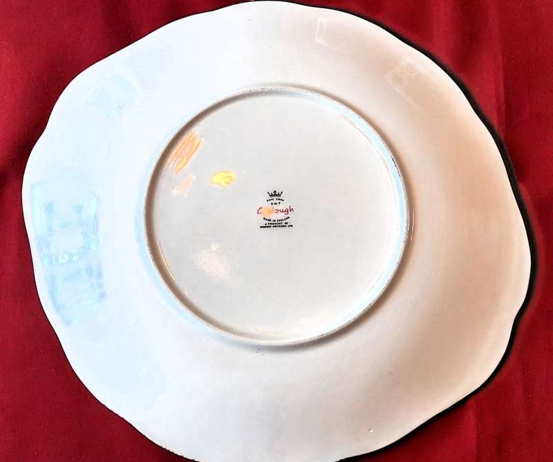 Vintage Colclough Ridgway Bone China Tea Set - Amoretta Pattern no.  7906  Floral Rose. 28pcs.