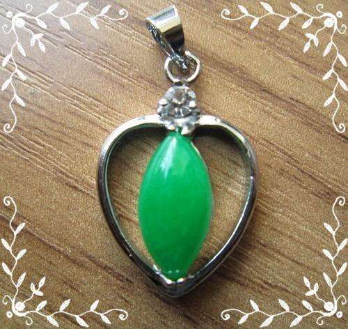 beautiful AAA grade natural jade silver pendant