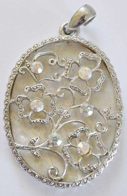 Pendant