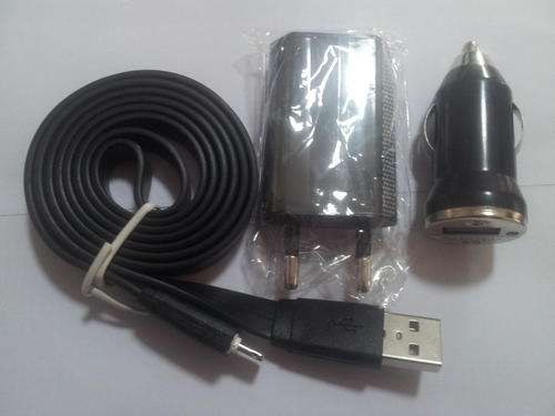 IPHONE5/IPAD4 CHARGING KIT **NO RESERVE  (lightning cable, usb plug adapter, usb car charger)