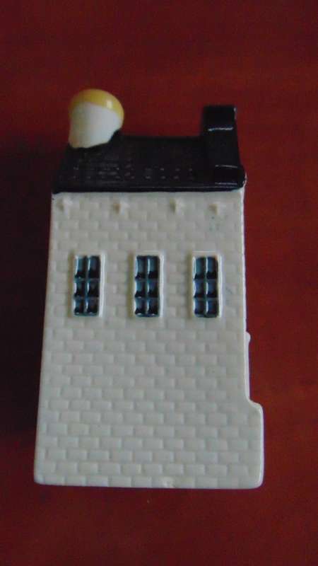 KLM House Number 38