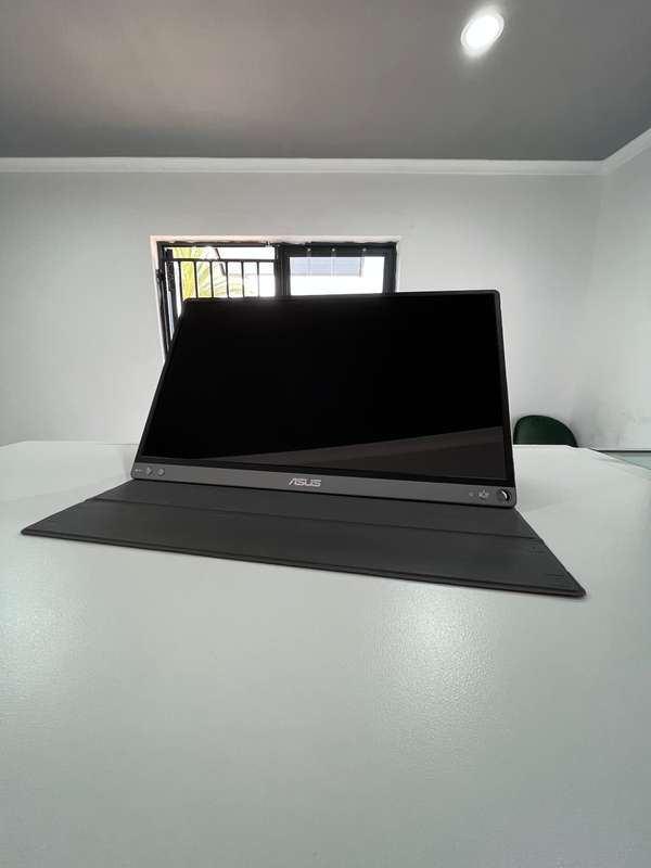 Asus Zenscreen Full HD Portable USB Monitor (MB16ACE)