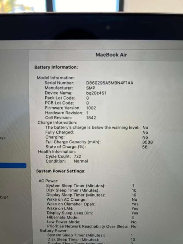 MACBOOK AIR