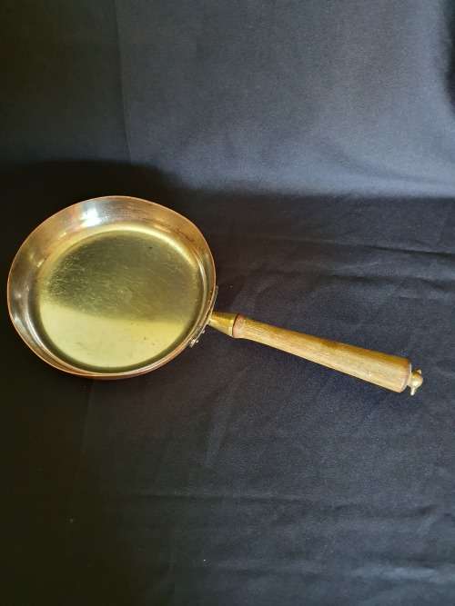 Medium Copper Pan