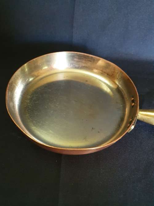 Medium Copper Pan
