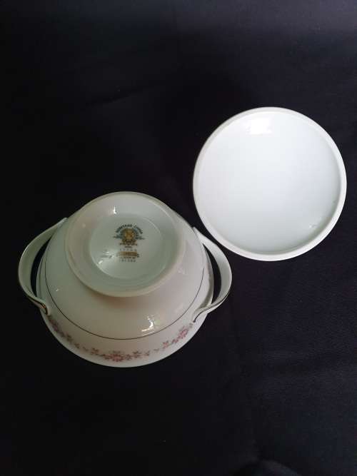 Stunning Noritake Lidded Honey Bowl