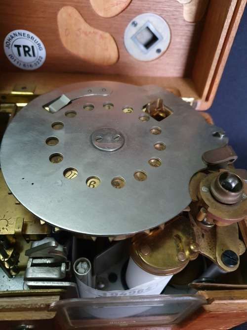 Vintage 1959 Benzing Pigeon Racing Clock