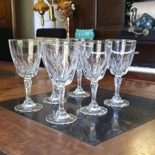 Gorgeous Set of Six Sherry Glasses