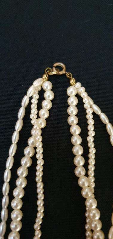 Stunning 24cm Fresh Water Pearl Necklace