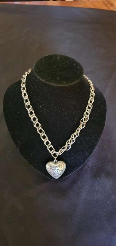 Stunning Set of Fashion Jewellery