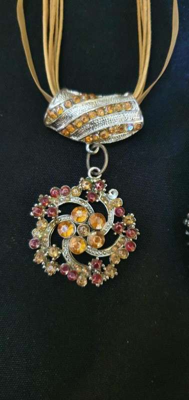 Stunning Set of Fashion Jewellery