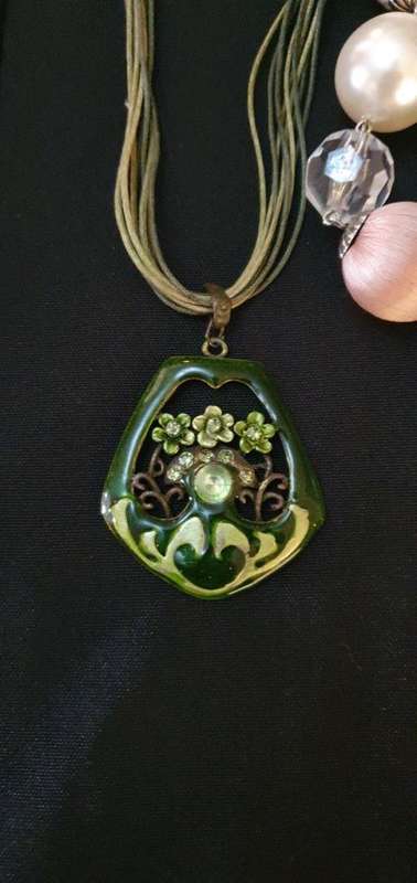Stunning Set of Fashion Jewellery