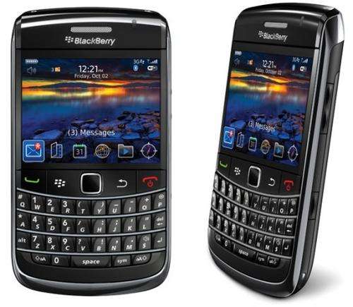GENUINE Blackberry Bold 9700 -BBM Ready, Internet, email and Unlocked to work on ALL networks