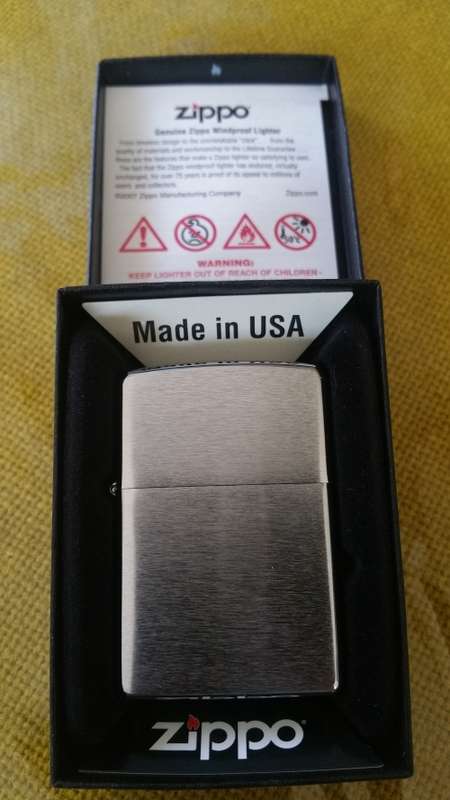 Brand New Original Genuine ZIPPO lighter - See Photo
