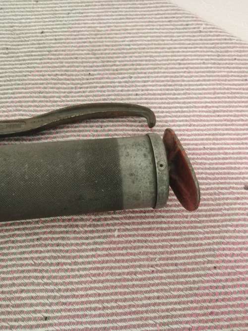 Vintage SAR Grease gun
