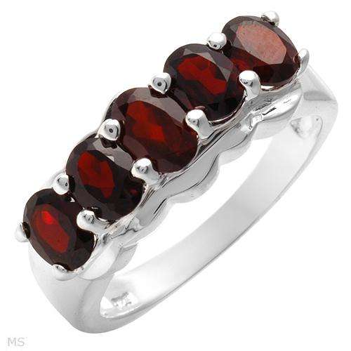 Majestic Brand New Three-stone Plus Ring With 2.65ctw Genuine Garnets Beautifully Designed in 925 St