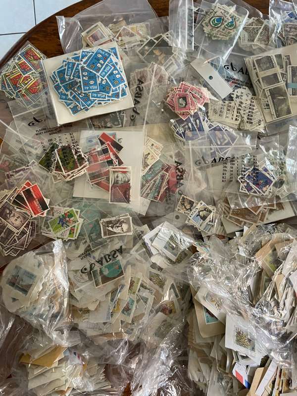 Estate lot remainders bulk lot. GB older.