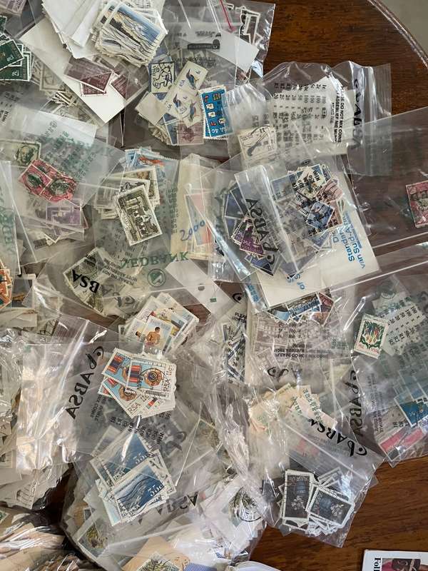 Estate lot remainders bulk lot. GB older.