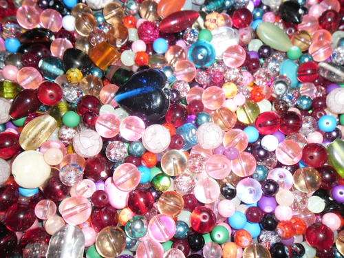 6200 Mixed Beads (Starting price R300) + Free Gift - SEE DESCRIPTION