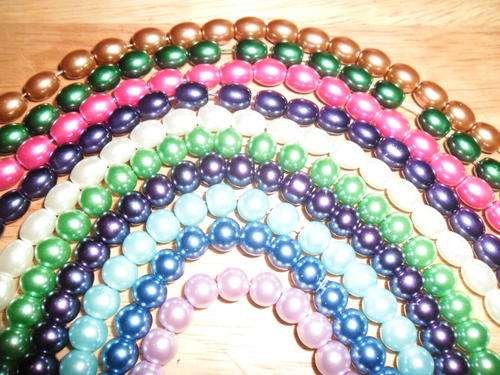 450 Pearly beads (Bid on all 450) + Free Gift