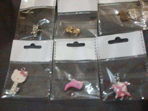 100 Bags of Beading Items (Bid on all 100 starting price R100)