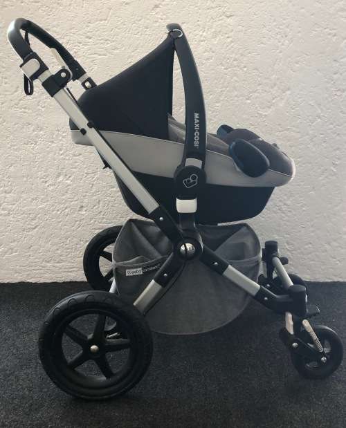 Grey Bugaboo Chameleon 3 With Bassinet, Pram and Maxi Cosi Pebble Plus Car Seat
