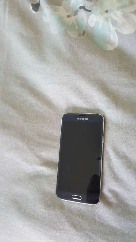 Samsung s5 like new