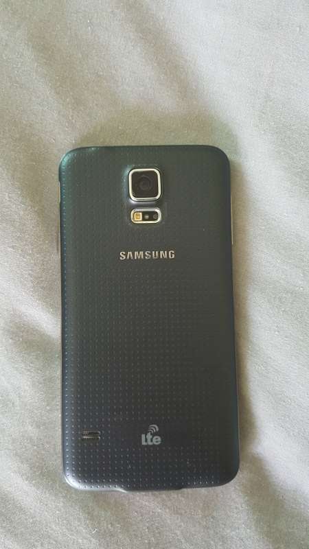 Samsung s5 like new