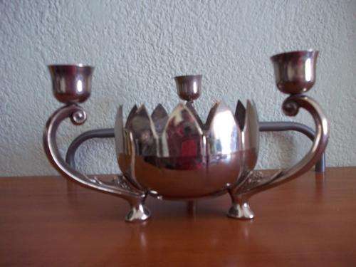 Silver candle holder with lotus flower center peace