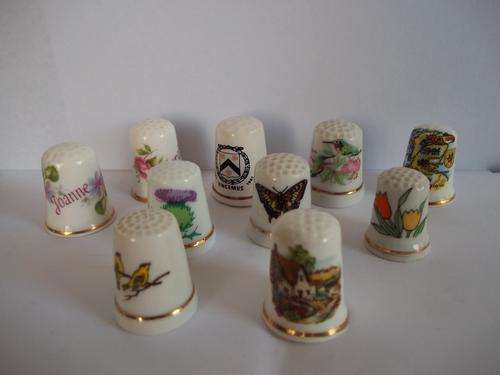 Thimbles 4 hallmark Porcelein thimbles for Debbie Marais