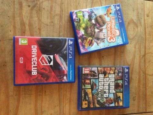 Sony playstation 4 1tb model excellent condition nearly new