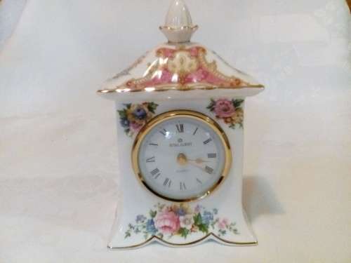 Royal Albert " Lady Carlisle " Mantel clock - 16cm - Truly Beautiful !       SUNDAY SALE !!!!!!
