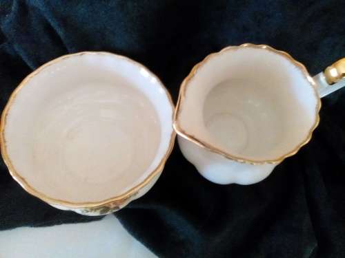 Royal Albert -  Old Country Roses - Milk Jug and Sugar Bowl - Stunning !